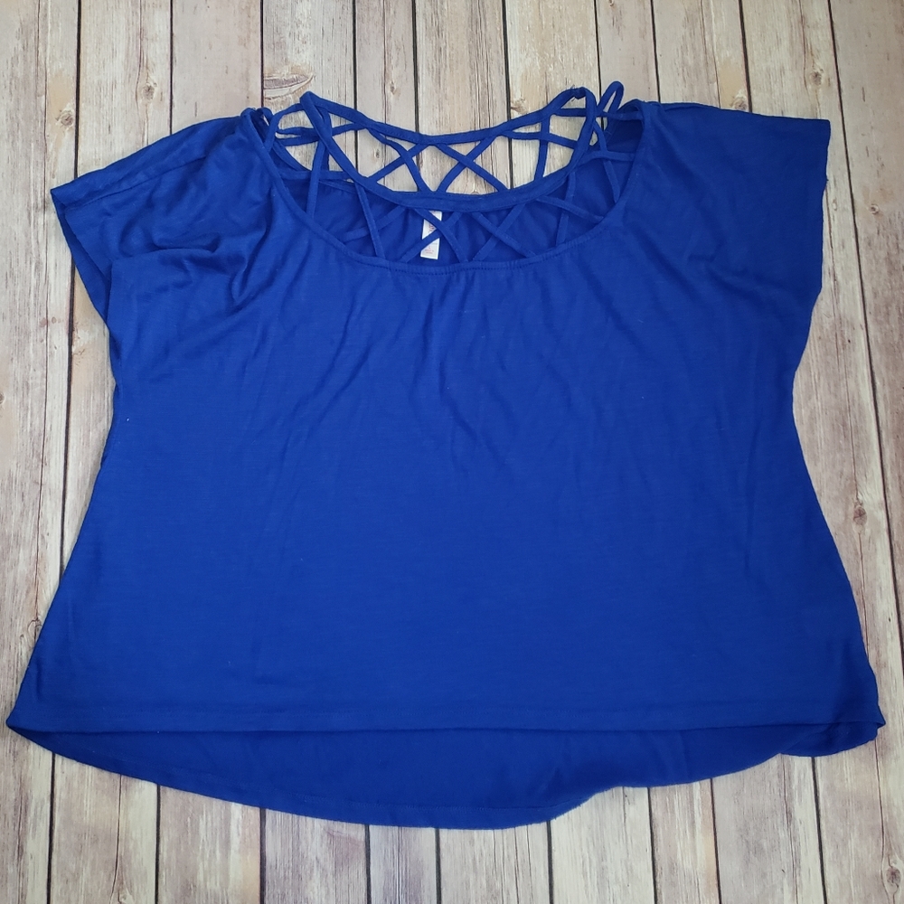 Blue xhilaration top